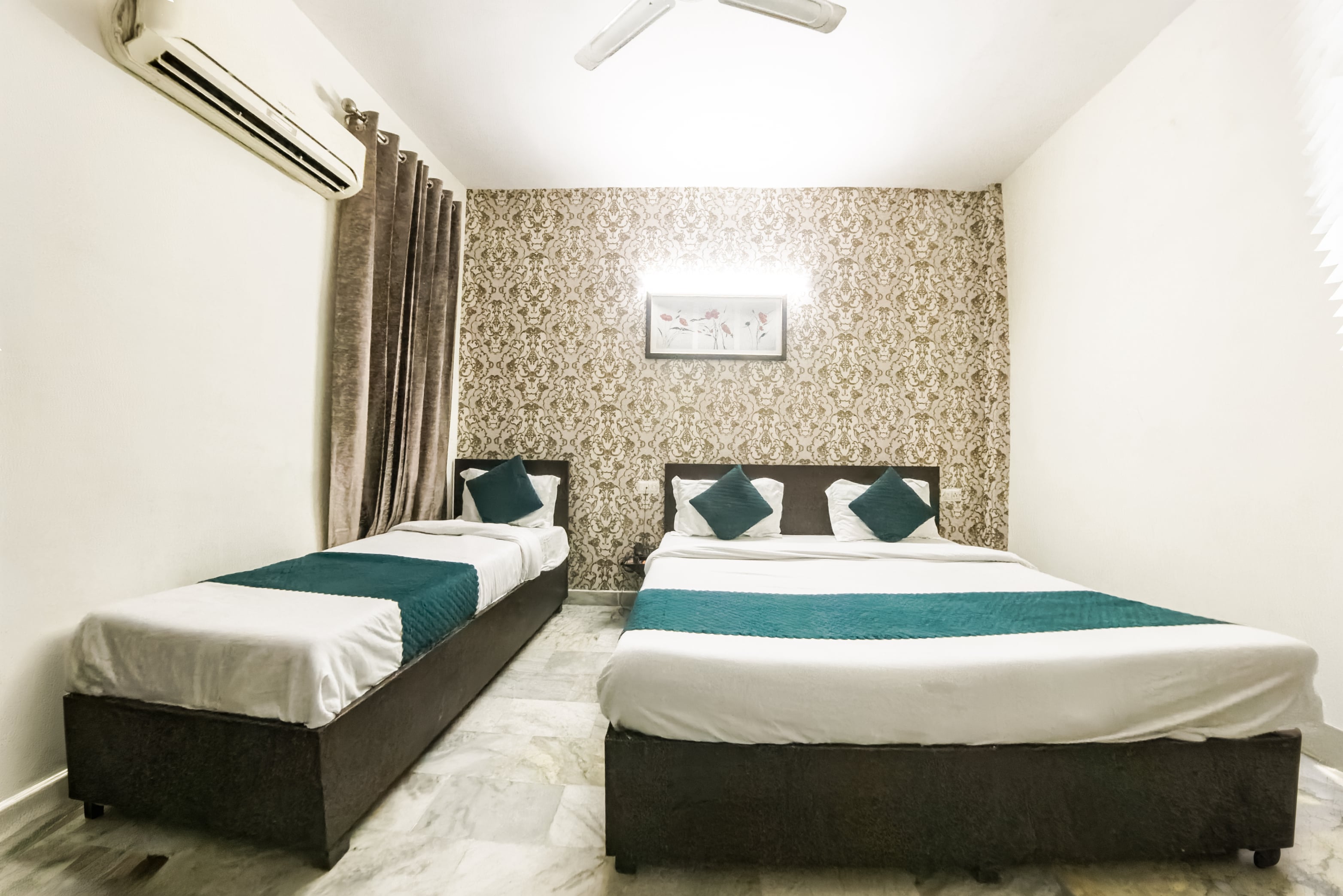 Comfortable Luxury hotel Stay in Amritsar